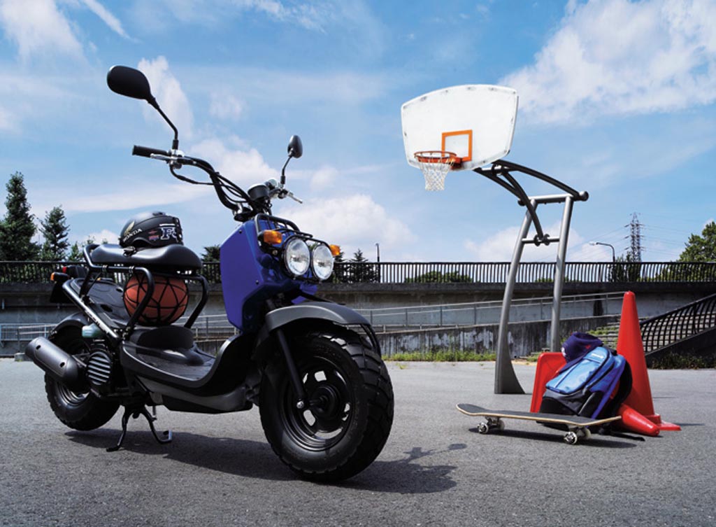 Скутер honda zoomer